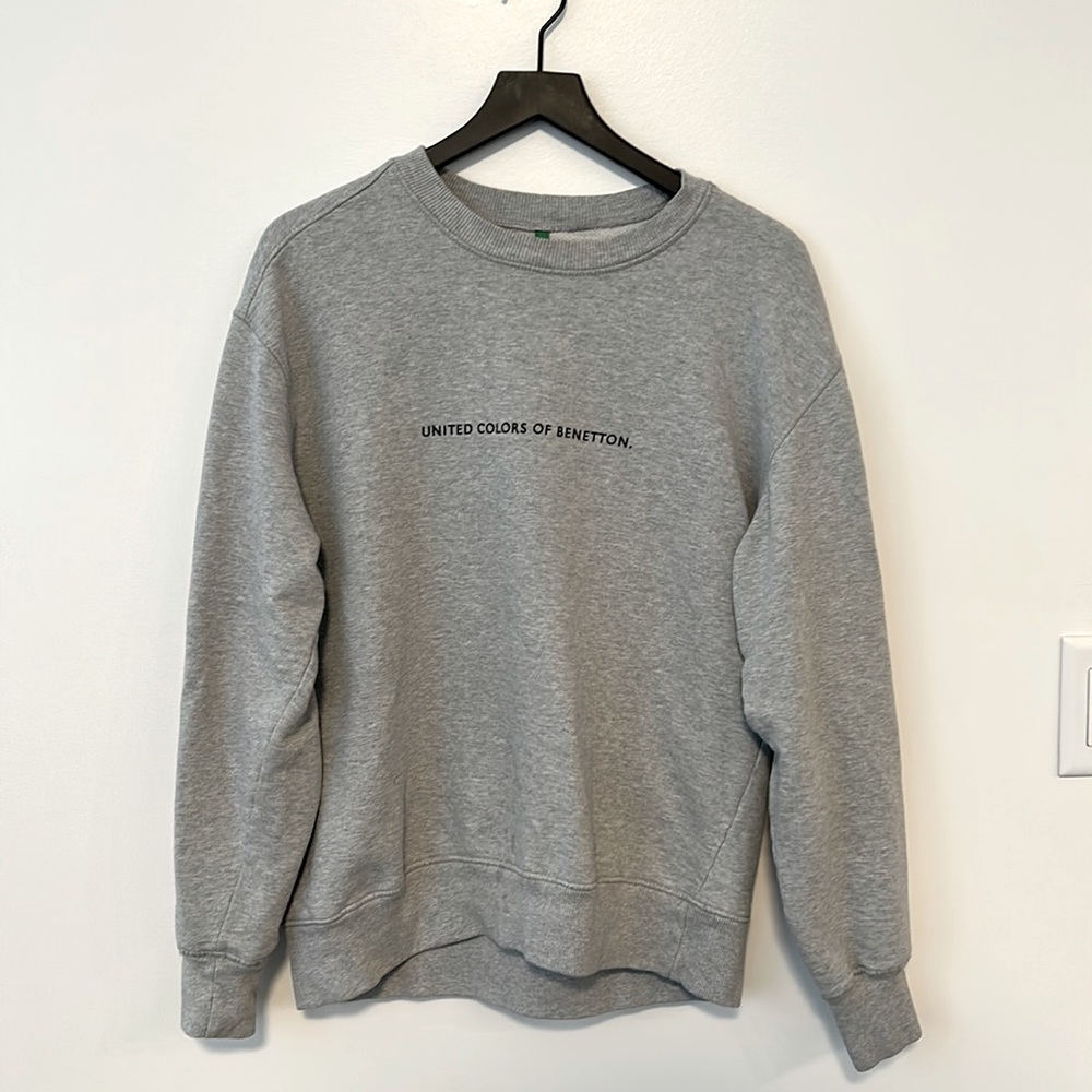 Women’s 90s UCB sweatshirt